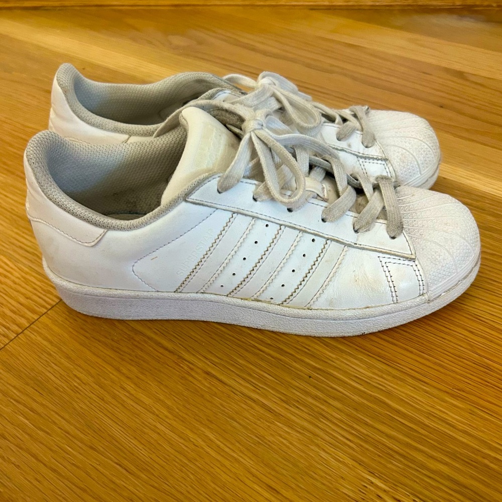 Adidas Superstar White Sneakers Size UK 4 Women’s US 5.5 Shell Toe Classic